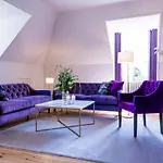 Gem Hotel 4*